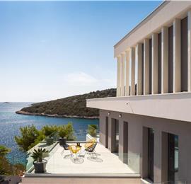 Luxury Beachfront Villa with Heated Infinity Pool near Trogir, Sleeps 8
